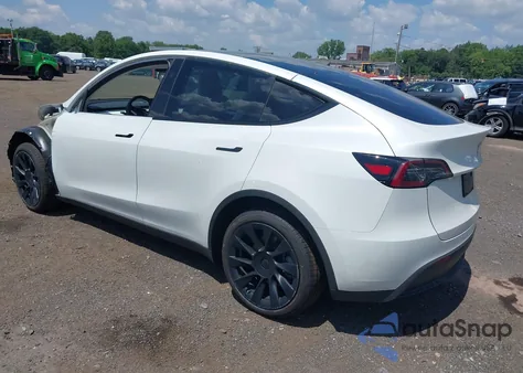 2023 Tesla Model Y Awd/Long Range Dual Motor All-Wheel Drive from USA, damaged, VIN 7SAYGDEE4PF866924